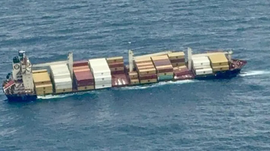 1227 കോടി രൂപ കെട്ടിവെച്ചു; പിടിച്ചുവെച്ച എംഎസ്‌സി കപ്പൽ വിട്ടയച്ച് ഹൈക്കോടതി