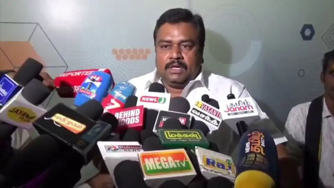 ശബരിമല സ്വര്‍ണക്കൊള്ളയില്‍ ഡി മണിക്ക് പങ്കില്ലെന്ന് എസ്‌ഐടി; മുൻ ദേവസ്വം സെക്രട്ടറി എസ് ജയശ്രീയെ ചോദ്യം ചെയ്യുന്നു