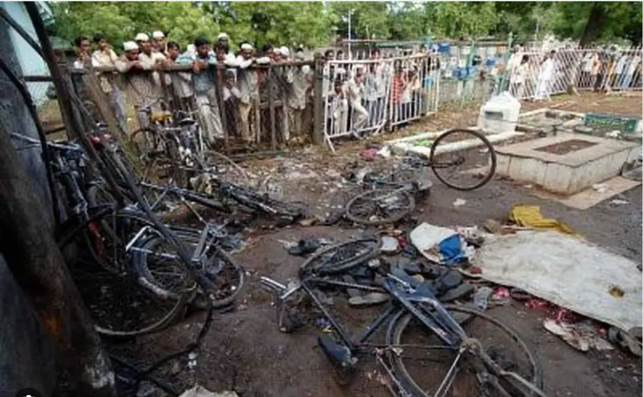 മാലേഗാവ് സ്ഫോടനം: നാല് പ്രതികളെ ബോംബെ ഹൈക്കോടതി വെറുതെ വിട്ടു