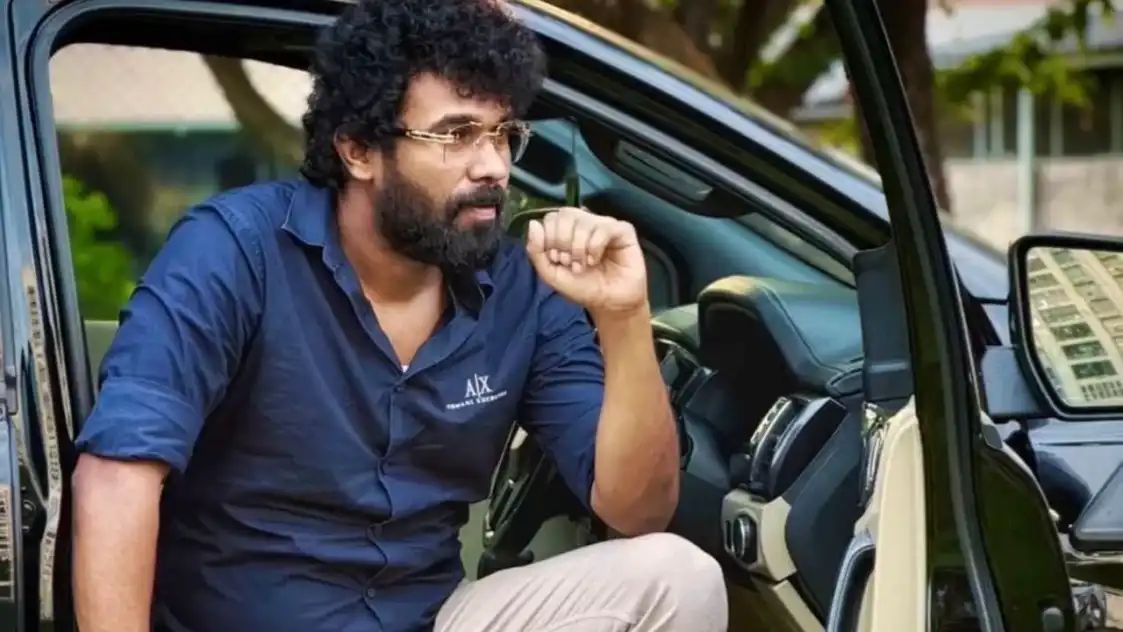 വിവാഹ വാഗ്ദാനം നല്‍കി പീഡിപ്പിച്ചെന്ന് പരാതി, സിനിമ സഹസംവിധായകനെതിരെ കേസെടുത്ത് പൊലീസ്