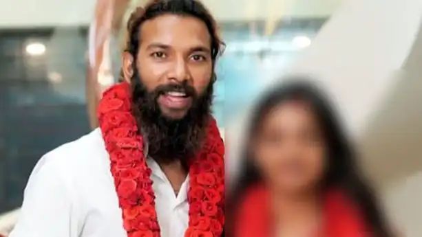 കുംഭമേള വൈറല്‍ താരത്തിന് തിരിച്ചടി; പോലീസ് സംരക്ഷണം ഹൈക്കോടതി റദ്ദാക്കി